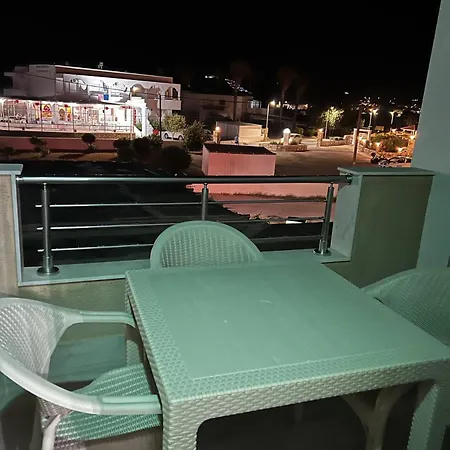 Kamari View House Apartamento *
