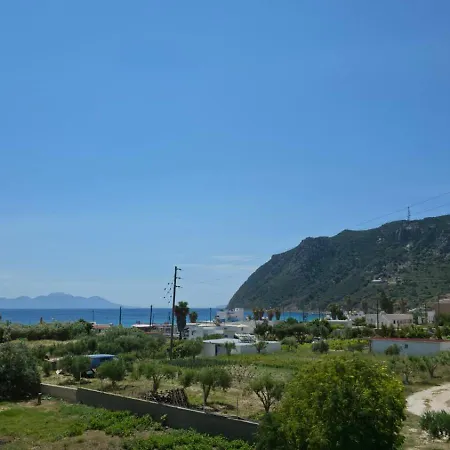 Kamari View House Apartamento *