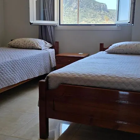 Kamari View House * Kéfalos